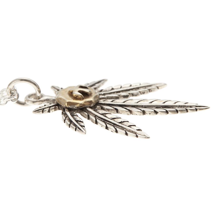 ビンテージ　　シルバー　ネックレス　SILVER　ブラックダイヤ　燻し ネックレス シルバー925製 マリファナリーフ 葉っぱ 鷹 鳥 燻し加工