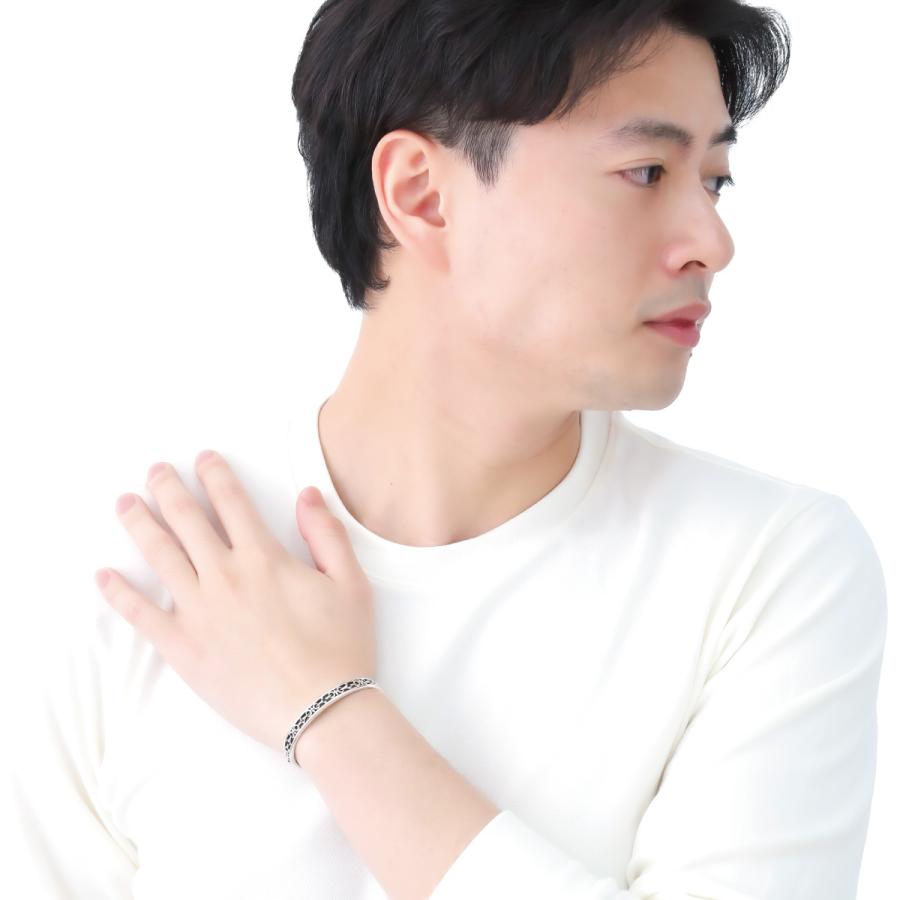 ペアブレスレット バングル シルバー925 キュービックジルコニア 透かし 彫刻 模様 彫り 燻し シンプル レディース メンズ 爆買の画像