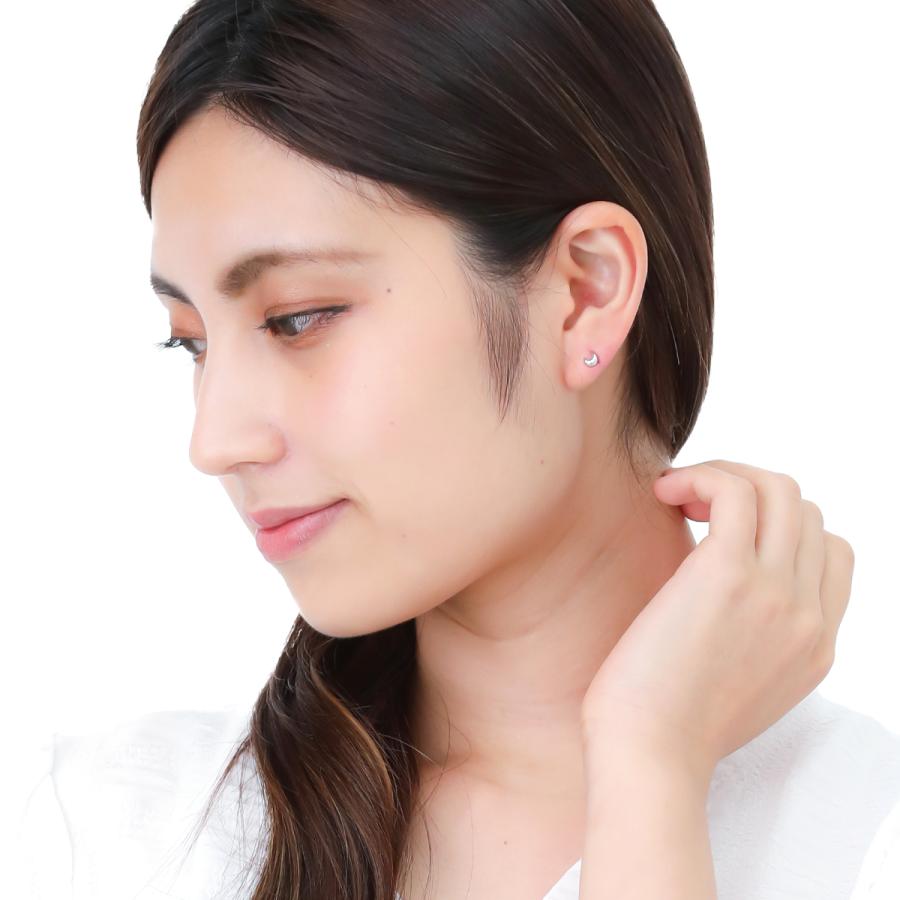 ピアス me on... みぃおん K10YG 三日月 ムーン 小さい ワンポイント 目立たない オフィス 日本製 爆買の画像