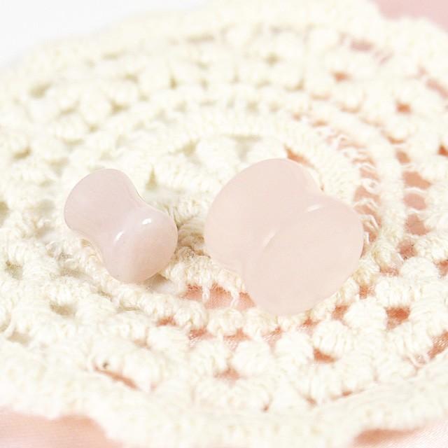 ボディピアス 天然石 パワーストーン ローズクォーツプラグ 4G