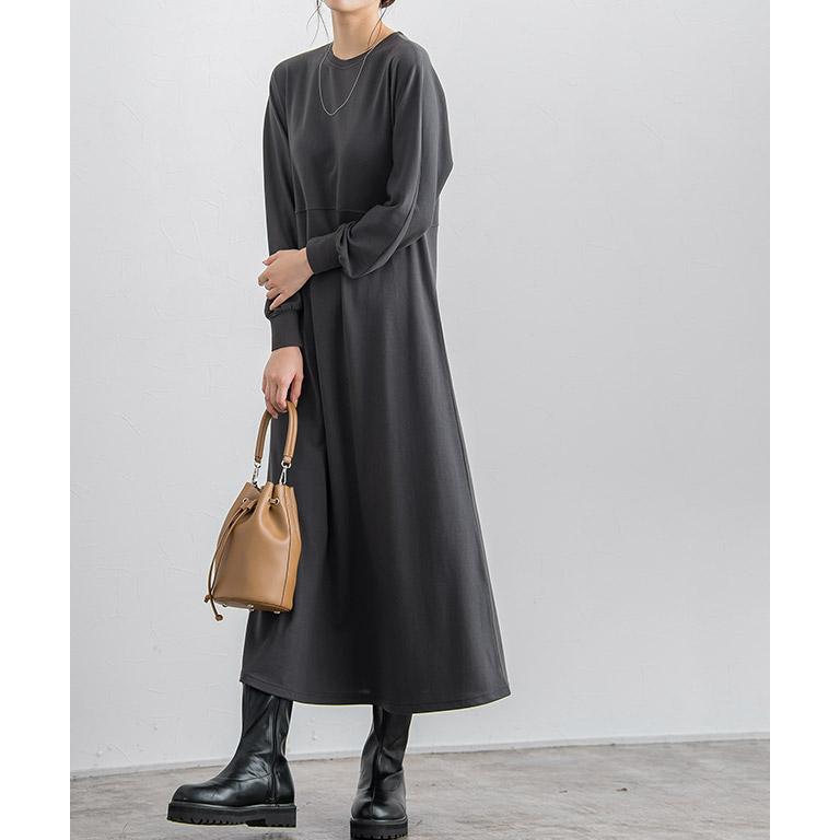 Pierrot（ピエロ） ワンピース フレア ポンチ素材 ドルマンスリーブ