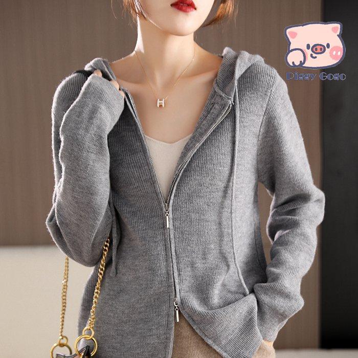 【新品同様】デイジーリン　サイドスリットロゴ　ニットパーカー　フーディー　グレー 新品同様】デイジーリン サイドスリットロゴ ニットパーカー
