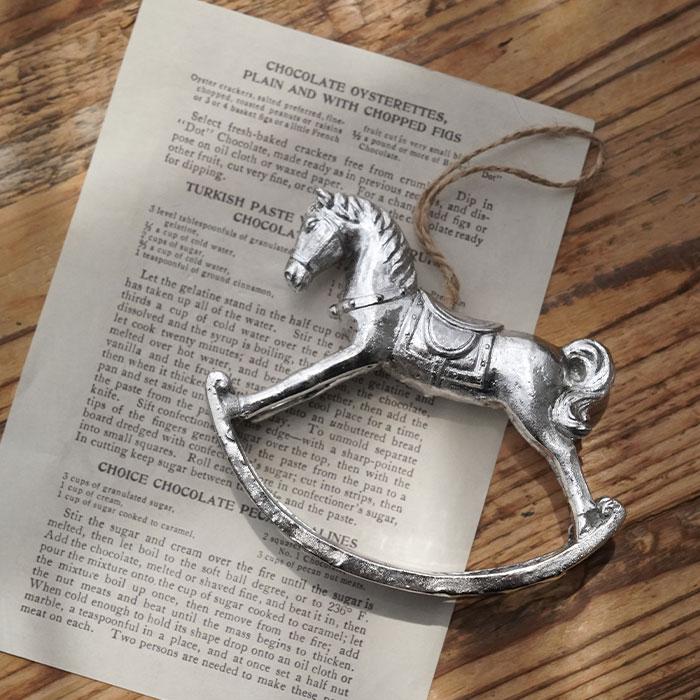 爆買 クリスマスツリー オーナメント 飾り 木馬のオーナメント