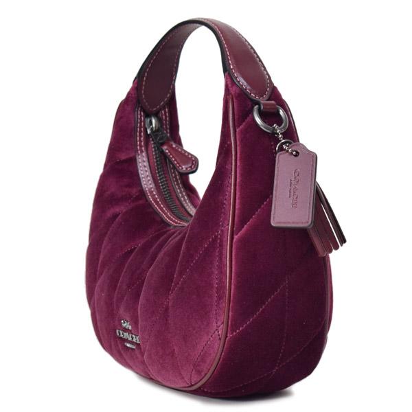 COACH（コーチ） バッグ ベルベット キルティング レザー 三日月型 