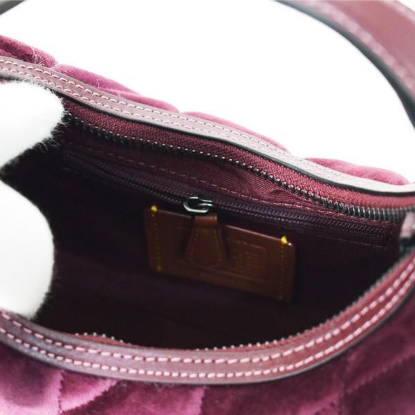 COACH（コーチ） バッグ ベルベット キルティング レザー 三日月型