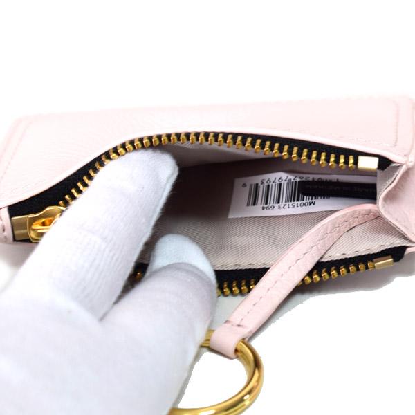 マークジェイコブス 小銭入れ MARC JACOBS マークジェイコブス 小銭入れ MARC JACOBS ペブルレザー ザ ソフトショット DOUBLE J ロゴ キーリング付き トップ ジップ マルチ ウォレット カードケース ケース ピンクチュチュ M0015123 MARC JACOBS（マーク・ジェイコブス） 小銭入れ ペブルレザー ソフト
