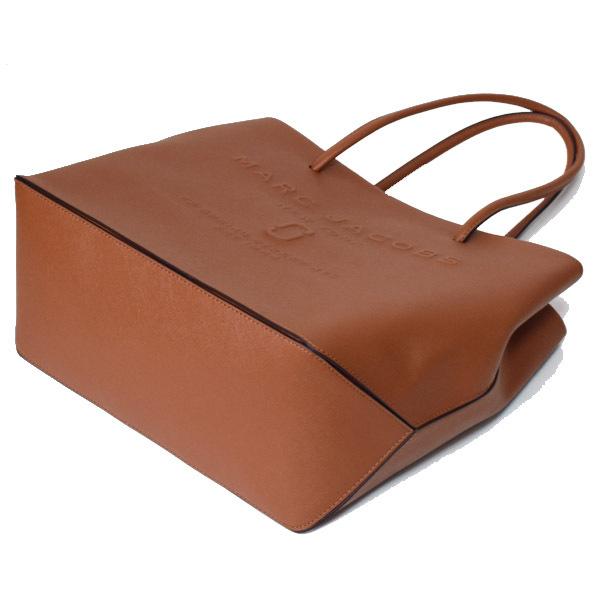 マークジェイコブス バッグ MARC JACOBS レザー DOUBLE J 3D ロゴ 型押し 牛床革 ショッパー イースト ウェスト ショルダー トートバッグ グレーズジンジャー M0015766 MARC JACOBS（マーク・ジェイコブス） バッグ レザー DOUBLE J 3D ロゴ