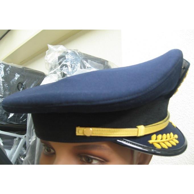 A-Typeパイロット制帽（A型・キャプテン用） ※画面左側 : パイロット