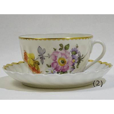 ニンフェンブルグ　アンティーク　ストライプと花束のトリオ ニンフェンブルグアンティークストライプと花束のトリオ