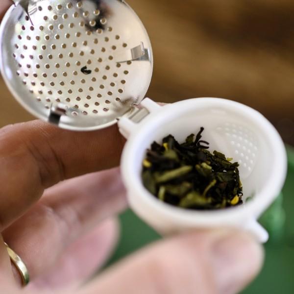 北欧 デンマーク 茶こし付きマグカップ 小鳥 耐熱ガラスカップ付き (Qdo) キュードー Birdie Swing Nest バーディースウィングネスト ギフト おしゃれ |  | 15