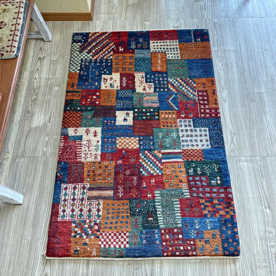 ギャッベ　ペルシャ絨毯　カシュクリ　ラグ　シラーズ産　手織り　　Ｇ-1334 【Durable】