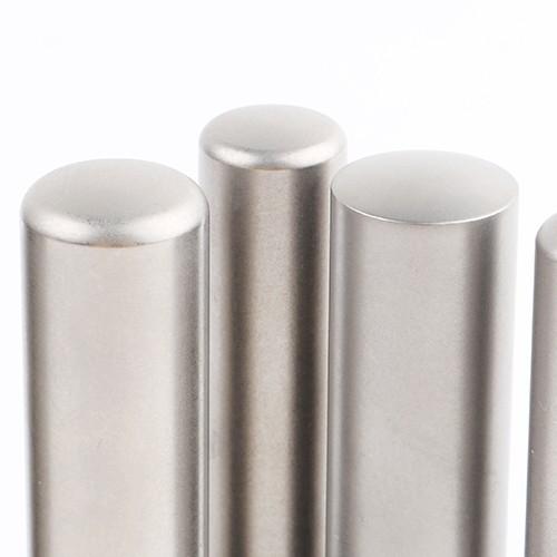 印鑑 作成 チタン 印鑑 実印 女姓 認印 安い 銀行印 男性 印鑑チタン チタン製 国産 はんこ ハンコ シルバー ブラスト チタン印鑑 10 5mm 18 0ｍｍ 10年保証 Kj Titan Tk Case 1 印鑑本舗 通販 Yahoo ショッピング