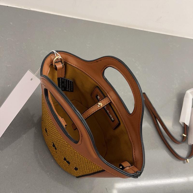 MARNI(マルニ) ブラウン TROPICALIA BAG MICRO ハンドバッグ MARNI(マルニ) ブラウン TROPICALIA BAG MICRO ハンドバッグ