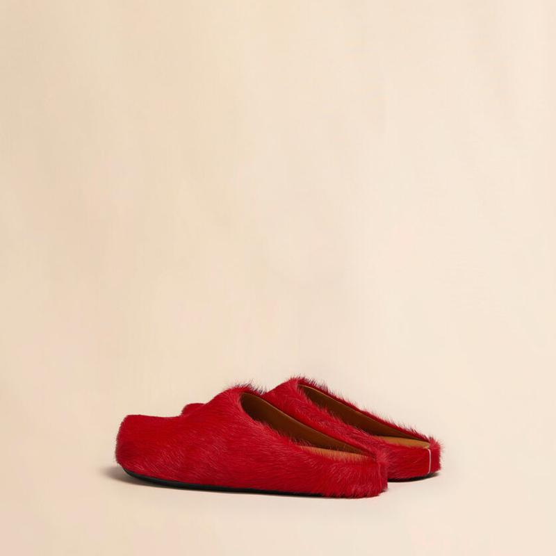 MARNI（マルニ） レッド ロングヘアー カーフスキン スリッポン サボ