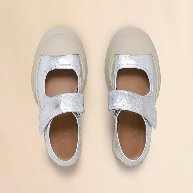 MARNI（マルニ） シルバー レザー製 ナッパレザー PABLO メリー