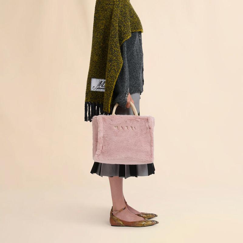 MARNI マルニ ピンク ライトピンク フェイクファー製バスケット