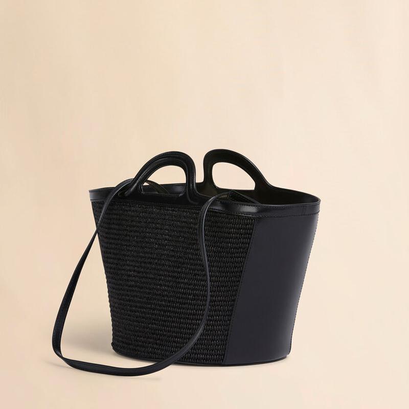 MARNI マルニ tropicalia Sサイズ　レザー　ブラック MARNI（マルニ） ブラック ショルダーバッグ ハンドバッグ レザー 本革