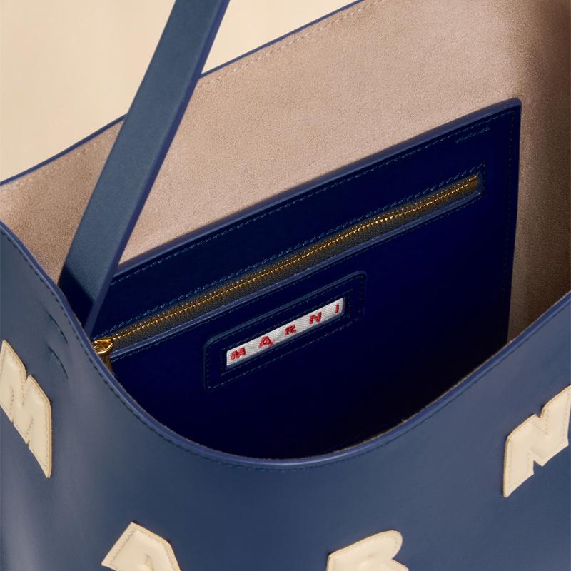 MARNI（マルニ） ブルー レザー製 Museo スモールホーボーバッグ