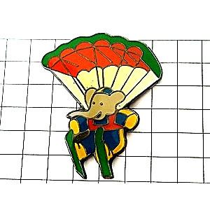 ピンバッジ・スキーで落下傘ぞうのババール象◇フランス限定ピンズ