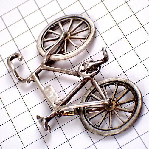 ピンバッジ・自転車シルバー銀色タイヤ可動式◆フランス限定ピンズ◆レアなヴィンテージものピンバッチ 【ボンドラア】