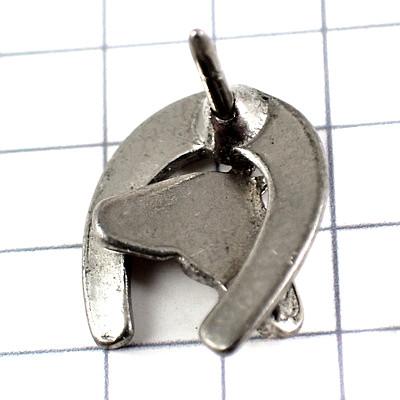 ピンバッジ・馬と蹄鉄ピューター製シルバー銀色◇フランス限定ピンズ