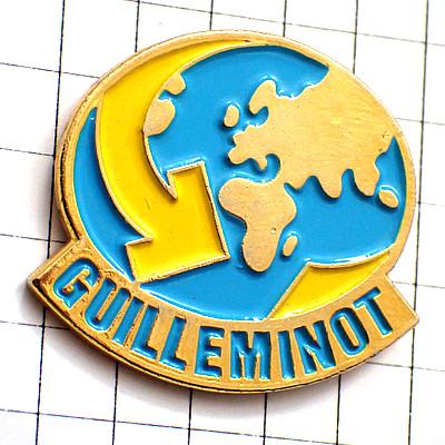 ピンバッジ・黄色い矢印と地球ヨーロッパやアフリカ◇フランス限定