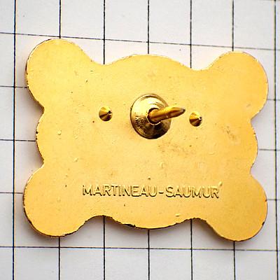 ピンバッジ・ヴェルサイユの学校◇フランス限定ピンズ◇レアな