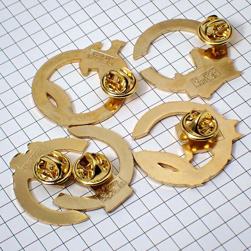 KOBELCO 記念ピンバッジ ピンバッジ・5個組コビー犬バルセロナ五輪マスコット背広スーツ姿