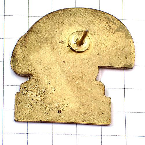 ピンバッジ・ゴルファー黄色い「1」番ハート赤ゴルフ場◇フランス限定