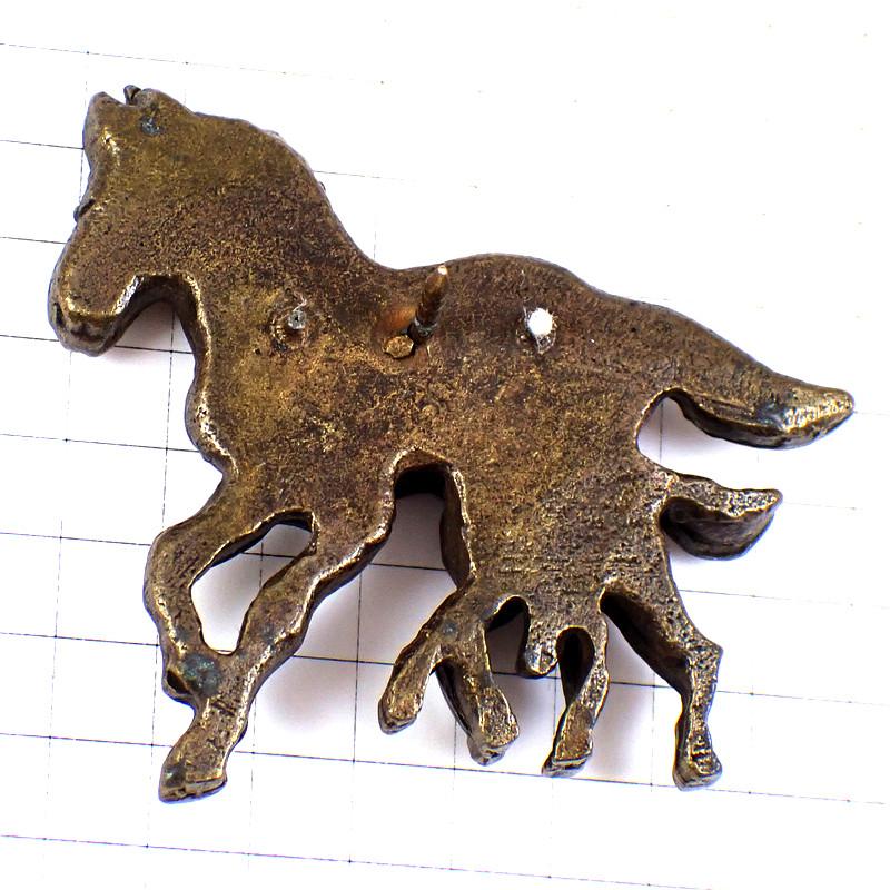 ピンバッジ・馬の親子ブロンズ色アンティーク真鍮色◇フランス限定