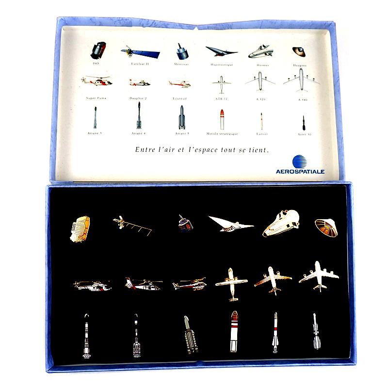 ピンバッジ・アエロスパシアル社18個セット人工衛星ロケット飛行機