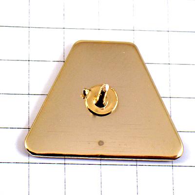 ピンバッジ・富士山静岡空港ウインクするパイロットの富士山と飛行機