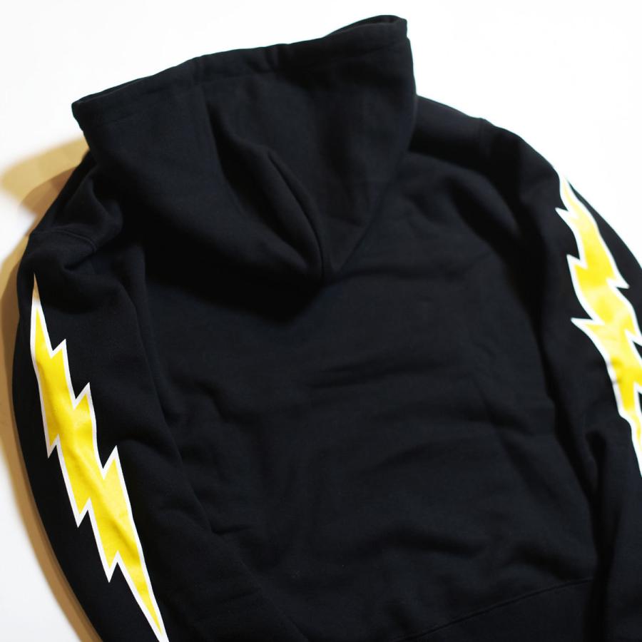 ☆セールプライス!! EVILACT(イーブルアクト) THUNDER SWEAT HOODIE(ブラック・ホワイト・レッド) ☆セールプライス!!☆EVILACT(イーブルアクト) THUNDER SWEAT HOODIE