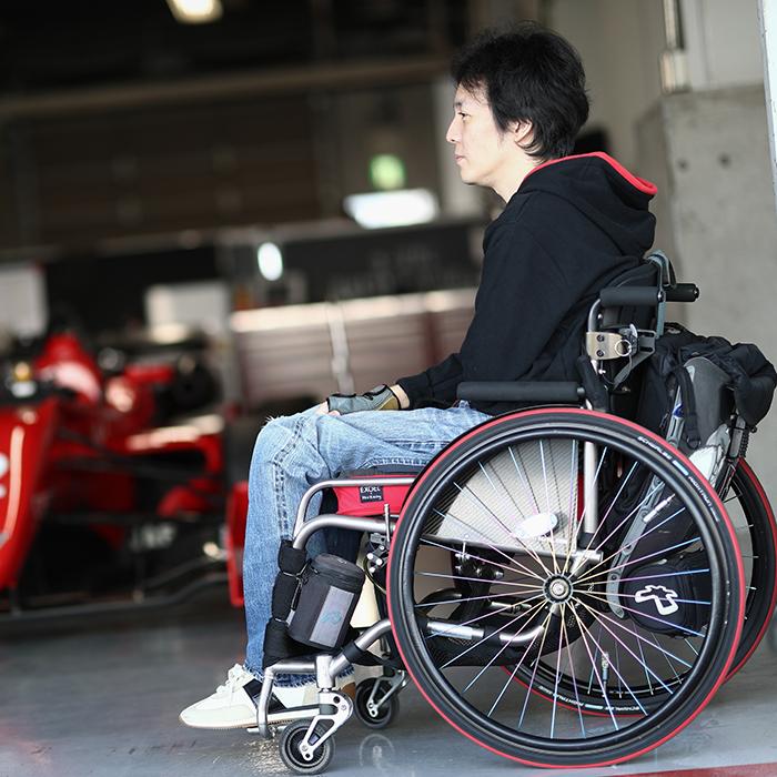 【新品】 エクスジェル ピロレーシング 車椅子用クッション アウルアクティブ 厚み6.5cm 【H7174690028】(25806円)