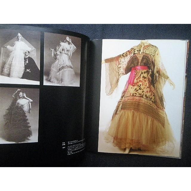 ザンドラ ローズ Zandra Rhodes アバンギャルド ファッション デザイナー パンク ウッドストック スタイル テキスタイル プリント生地 0110a47 ピストルブックス Pistolbooks 通販 Yahoo ショッピング