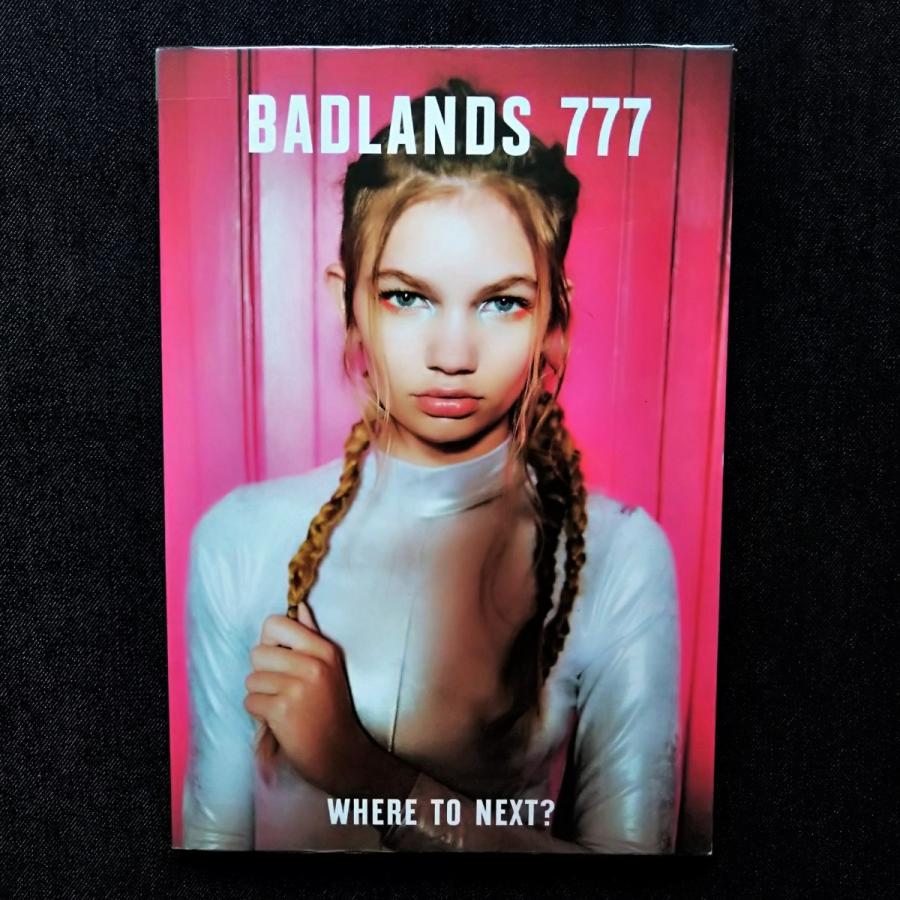 ヴァレリー フィリップス 編集 写真 Valerie Phillips Badlands 777 ポスター付 リチャード カーン Richard Kern Dafy Hagai ガールズ 1227a11 ピストルブックス Pistolbooks 通販 Yahoo ショッピング