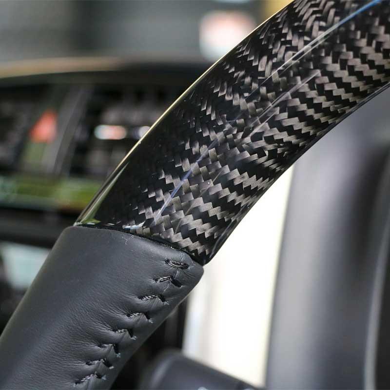 REAL】ブラックカーボンステアリング【レアル】JB23-10型・ハスラー用