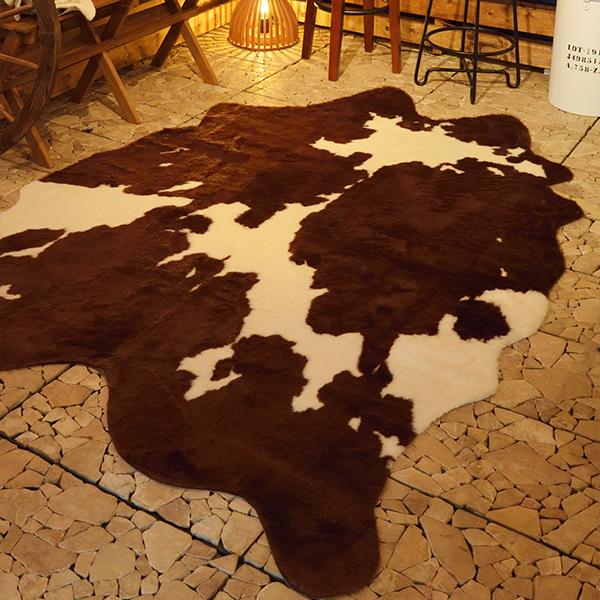 ラグ マット カウ柄 牛柄 おしゃれ フェイクファー ラグジュアリー