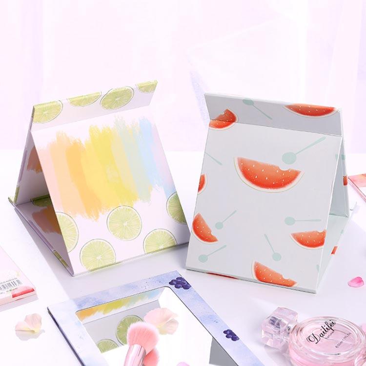 卓上ミラー スタンドミラー 折りたたみ 化粧鏡 化粧ミラー テーブルミラー 卓上鏡 メイク鏡 お洒落 可愛い 送料無料 コンパクト 手鏡 アイテム勢ぞろい メイク用