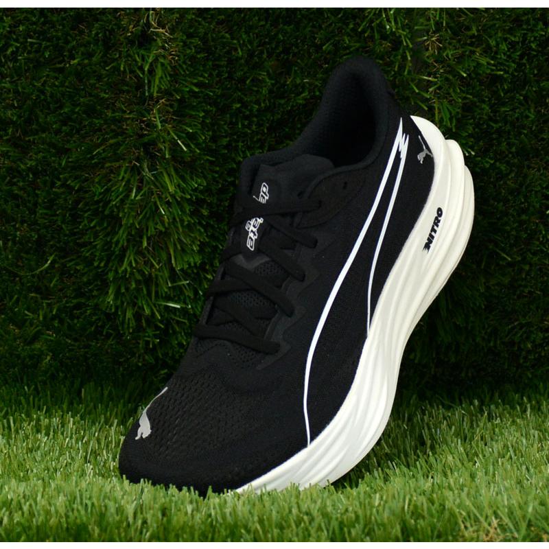 PUMA（プーマ） ディヴィエイト ピュア ニトロ ランニングシューズ