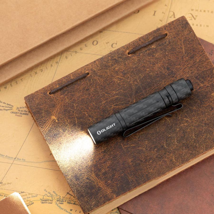 OLIGHT オーライト i3T EOS LED ミニライト 電池式 カーボンファイバー