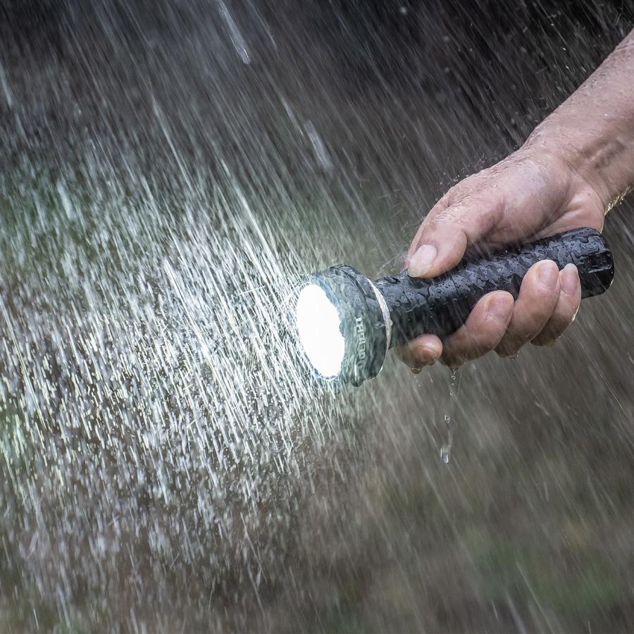 OLIGHT 懐中電灯 LED 強力 充電式 オーライト Prowess Olight 両方向