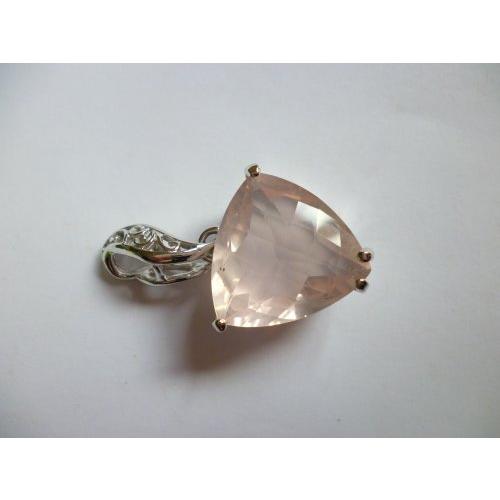 超目玉 Chascaローズクオーツ マダガスカルローズクオーツ 逆三角形 ペンダントトップ 人気が高い Dogs Lk