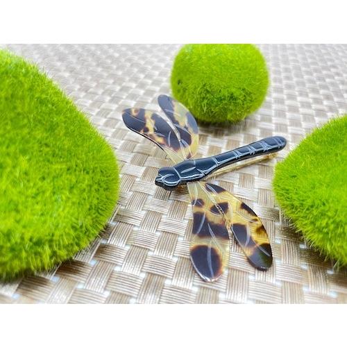 本べっ甲 ブローチ トンボ 立体感 職人 伝統工芸 一品 縁起 オーガニック ワンポイント（B-081）の画像