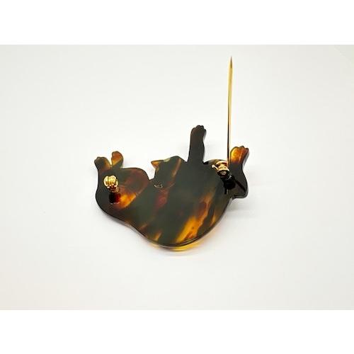 本べっ甲 ブローチ 贅沢 ネコ 立体的 柔らか 丸 丁寧 存在感 天然素材（B-090）の画像