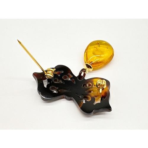 本べっ甲 ブローチ（B-094） 琥珀 バルティックアンバー 透かし彫り 雫形 リボン 上品 職人技の画像