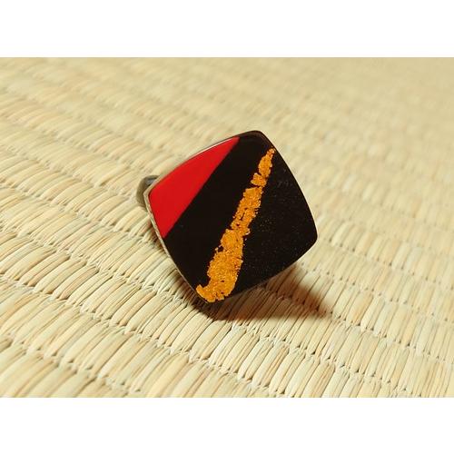 本べっ甲 蒔絵 金箔 赤 黒 マット仕上げ モダンリング 存在感 オーガニック素材 深み 丁寧 (Ma-011)の画像