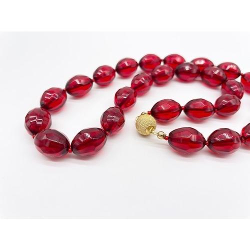 本琥珀 ネックレス 希少 レッドアンバー 贅沢 高級感 魅力 上品 存在感 天然素材（N-265）の画像