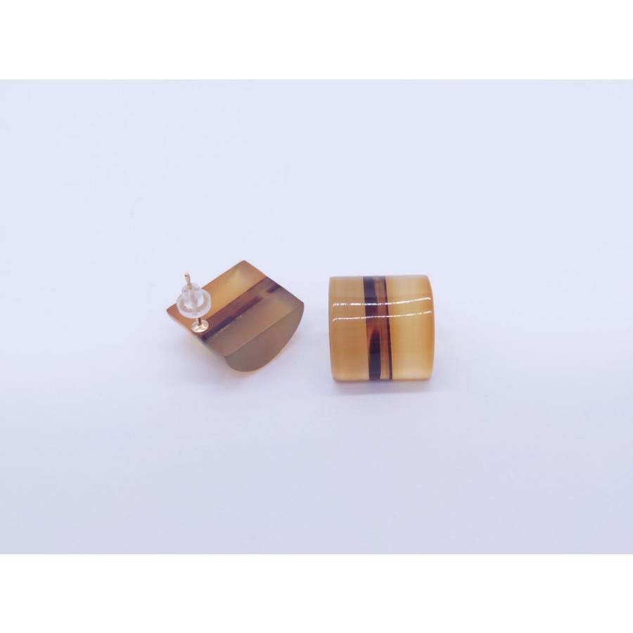 本べっ甲ピアス（Pi-026）の画像