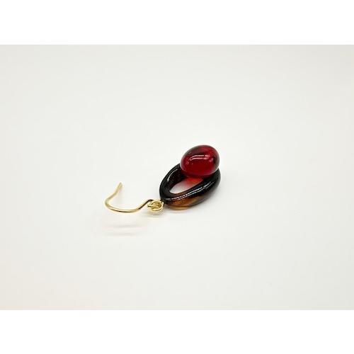 本べっ甲 ピアス オーバル 本琥珀 レッドアンバー 立体的 カジュアル フォーマル 存在感 天然素材（pi-218)の画像